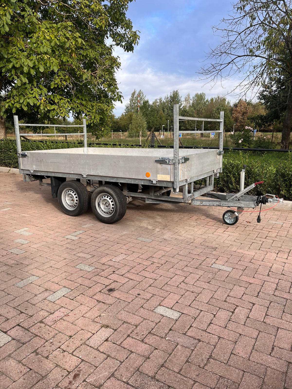 Plateau Wagen Geremd