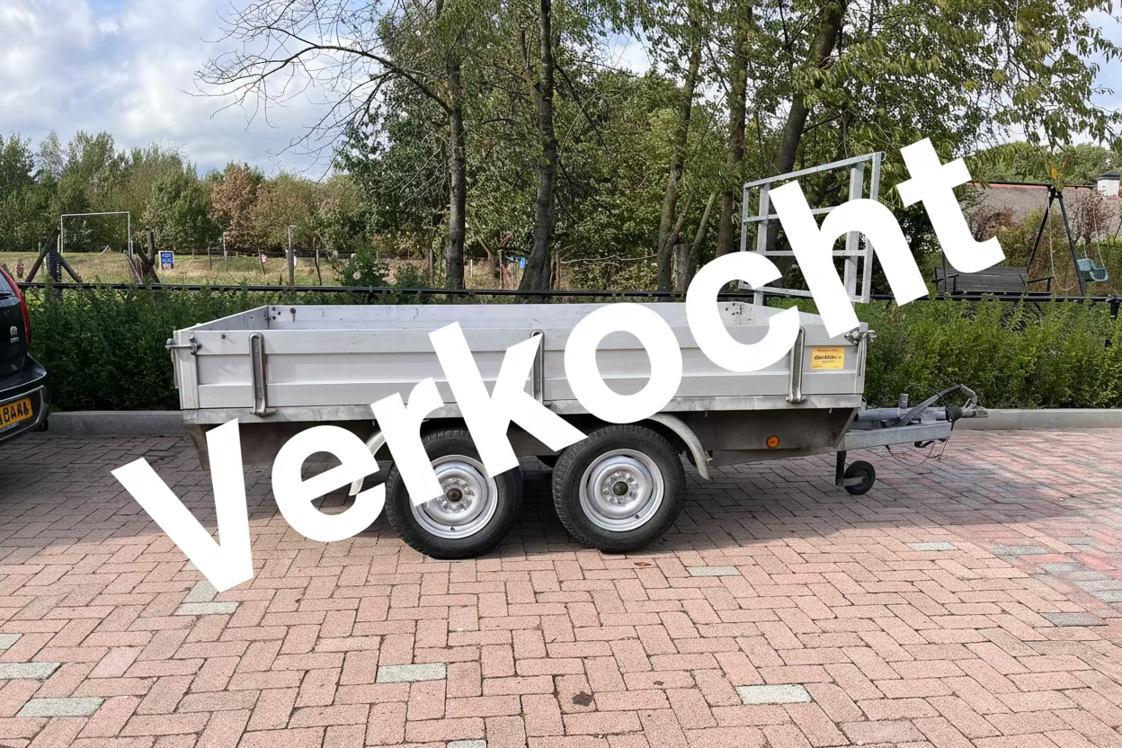 Plateau Wagen Geremd