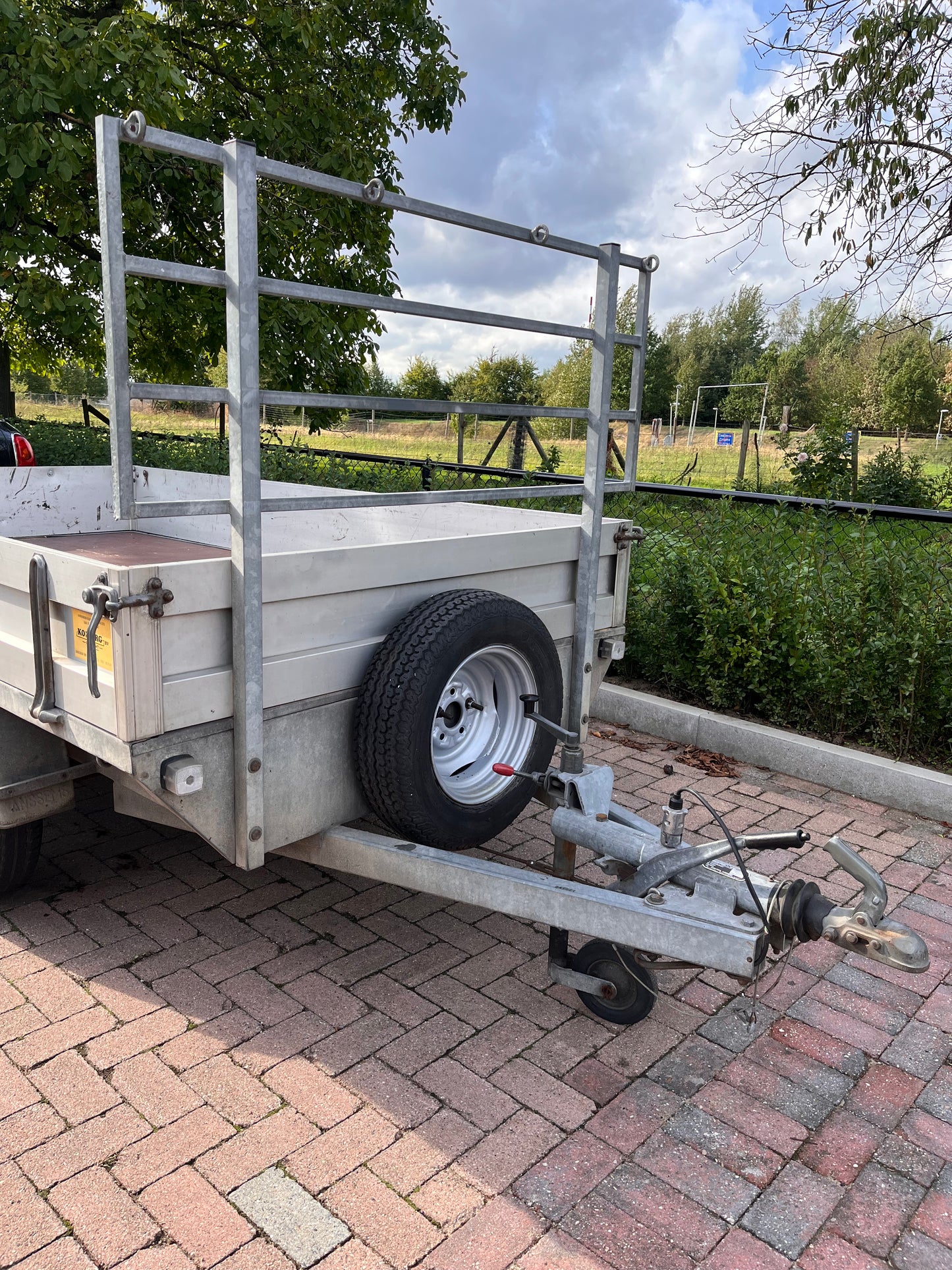 Plateau Wagen Geremd